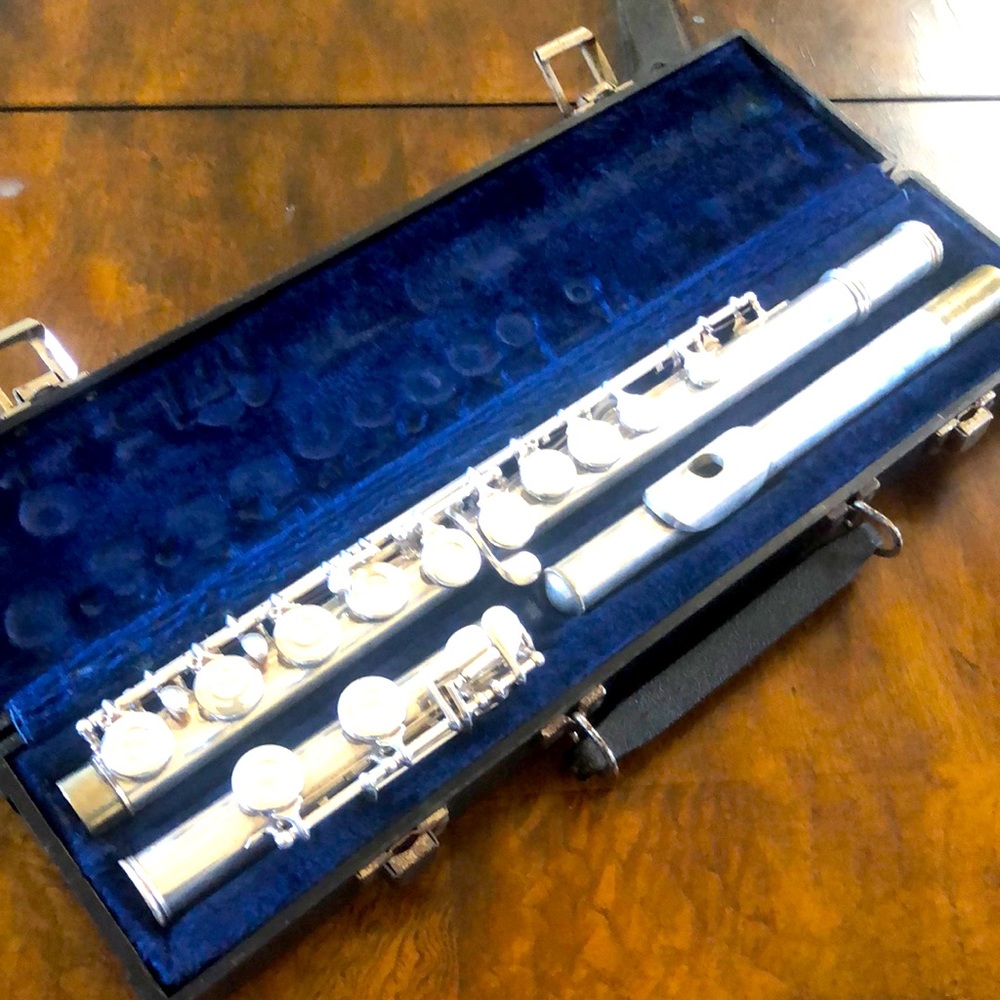 Gemeinhardt M2 Flute Silver w/hard case student/used